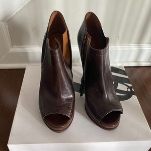 NINE WEST BROWN HEEL/BOOT